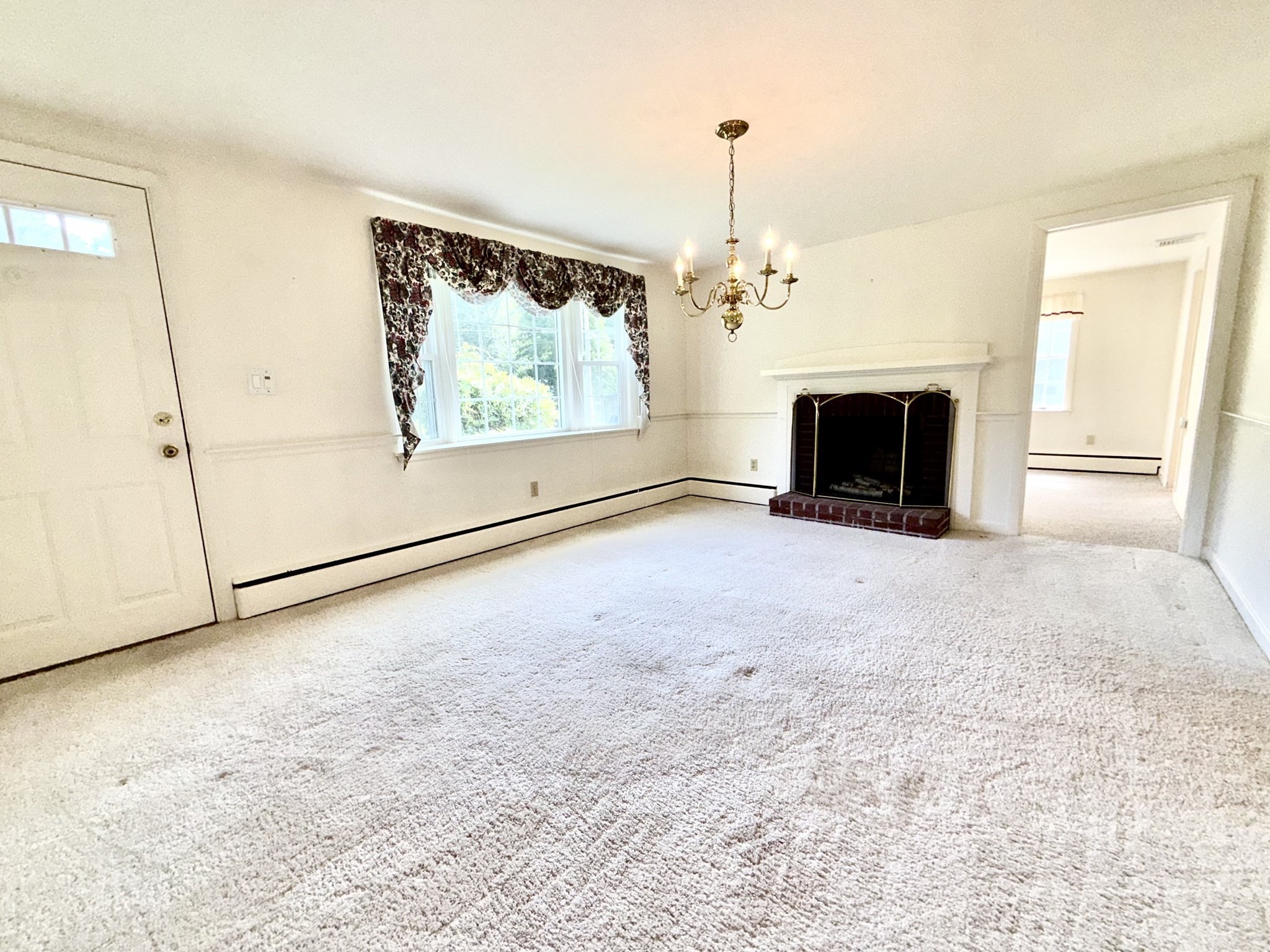 87 Hinckley Circle Property Photo 10