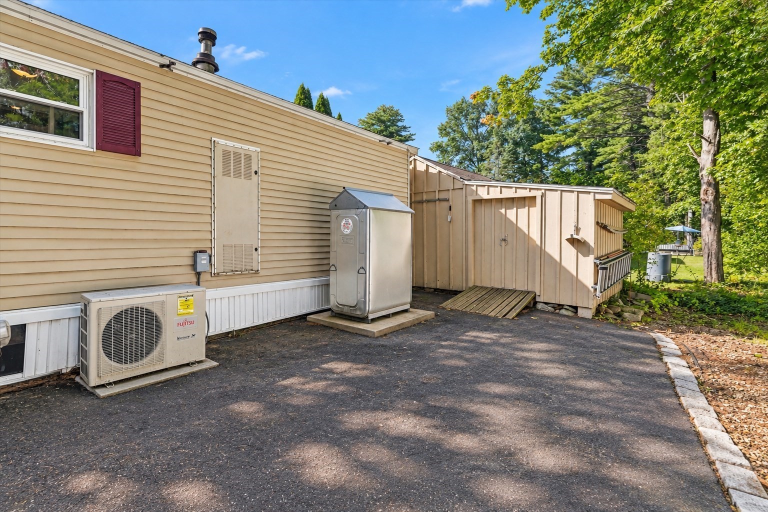 1 Lisa Circle Property Photo 31