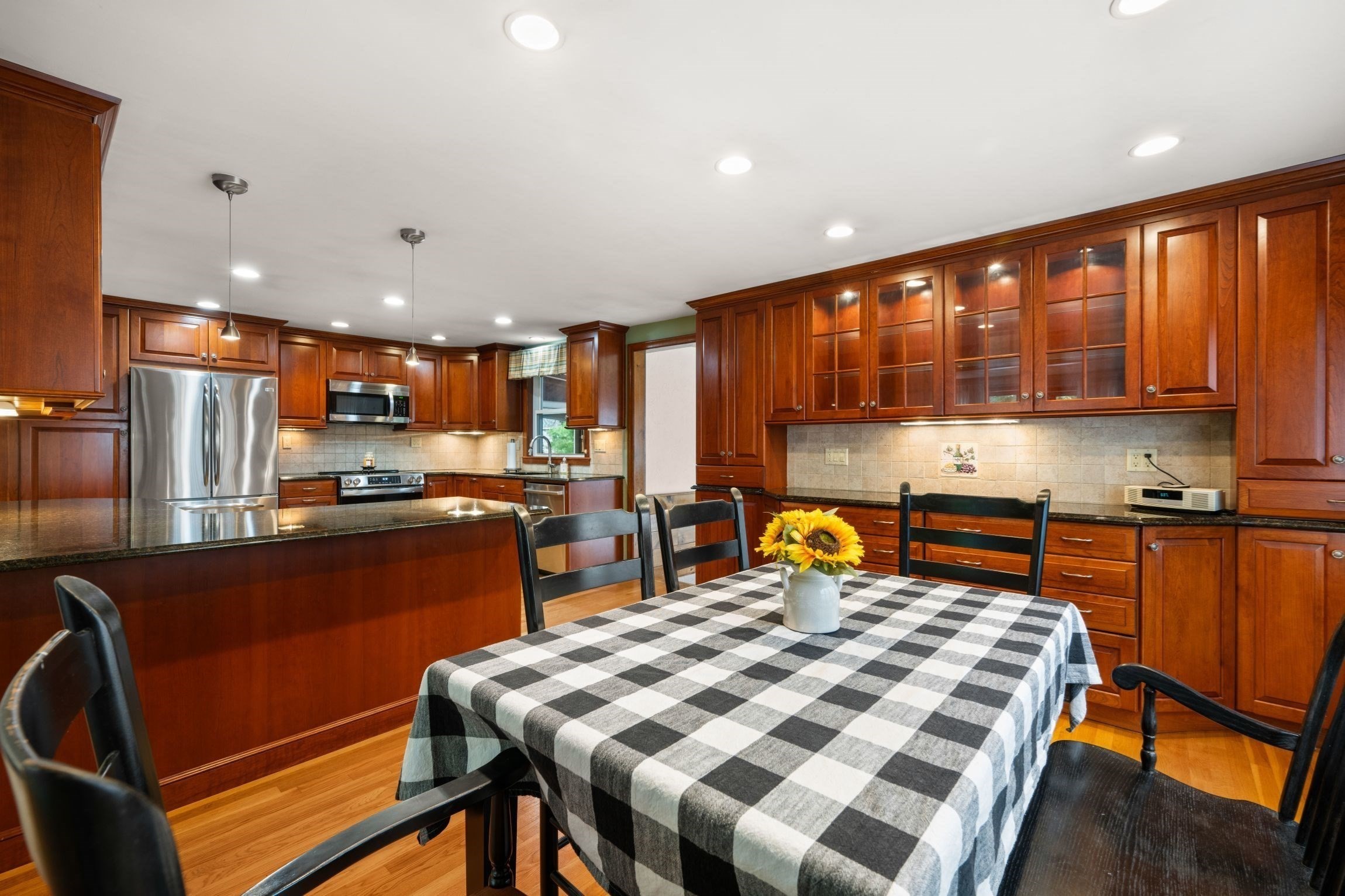28 Evergreen Avenue Property Photo 6