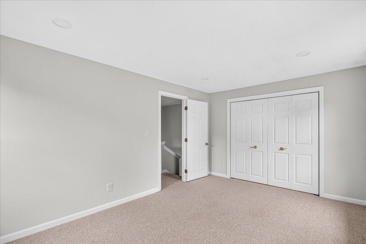 8 Craig St # 8 Property Photo 23