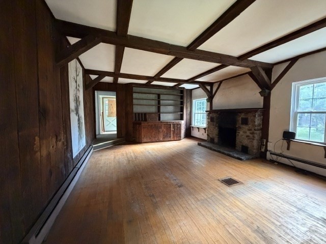 9 East Harmony Ave Property Photo 4