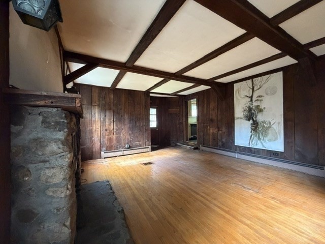 9 East Harmony Ave Property Photo 5