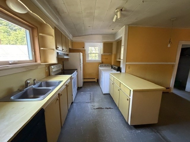9 East Harmony Ave Property Photo 12