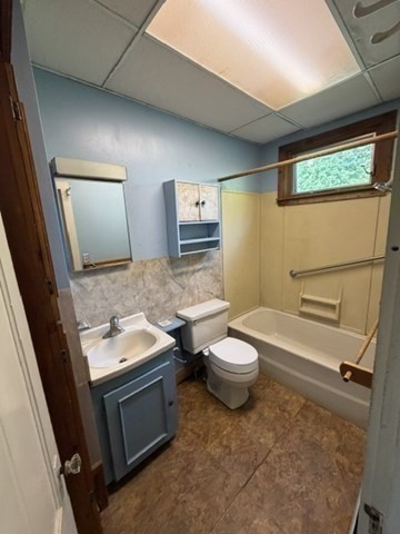 9 East Harmony Ave Property Photo 15