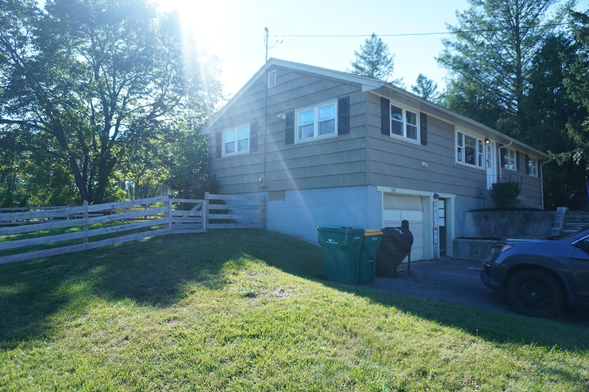 268 Sterling St Property Photo 1