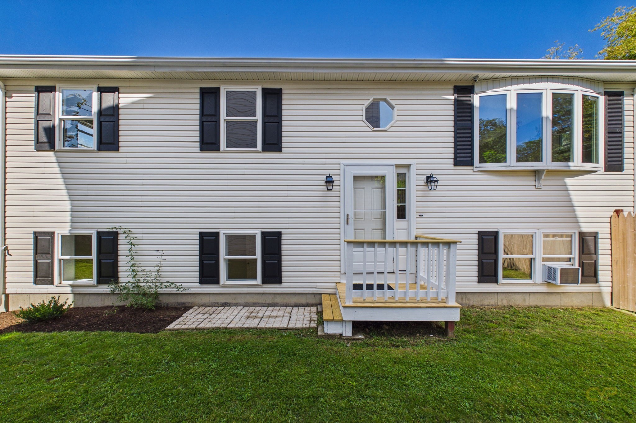 102 Vestal St Property Photo 2