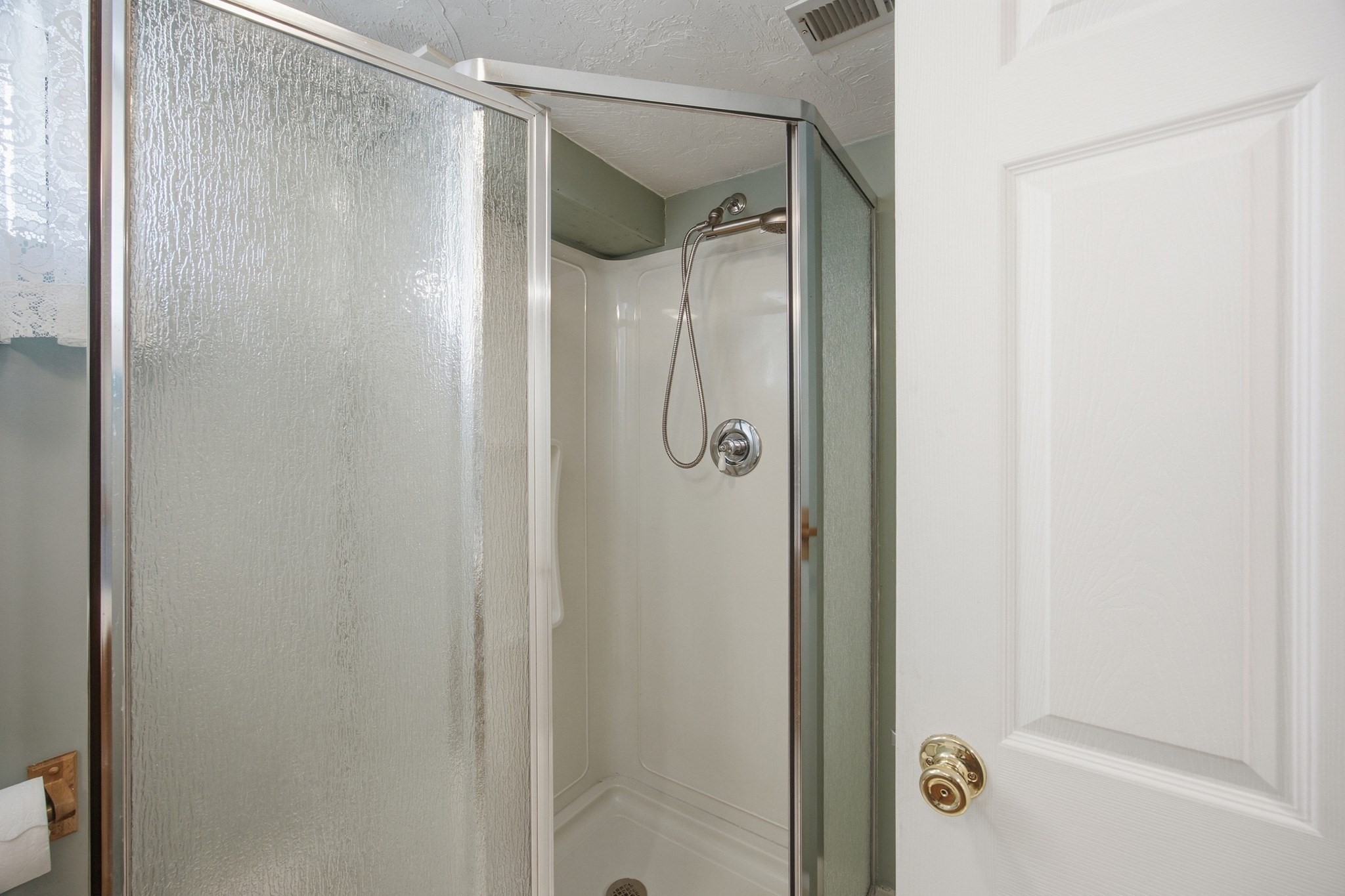 17 Grove Ave Property Photo 25