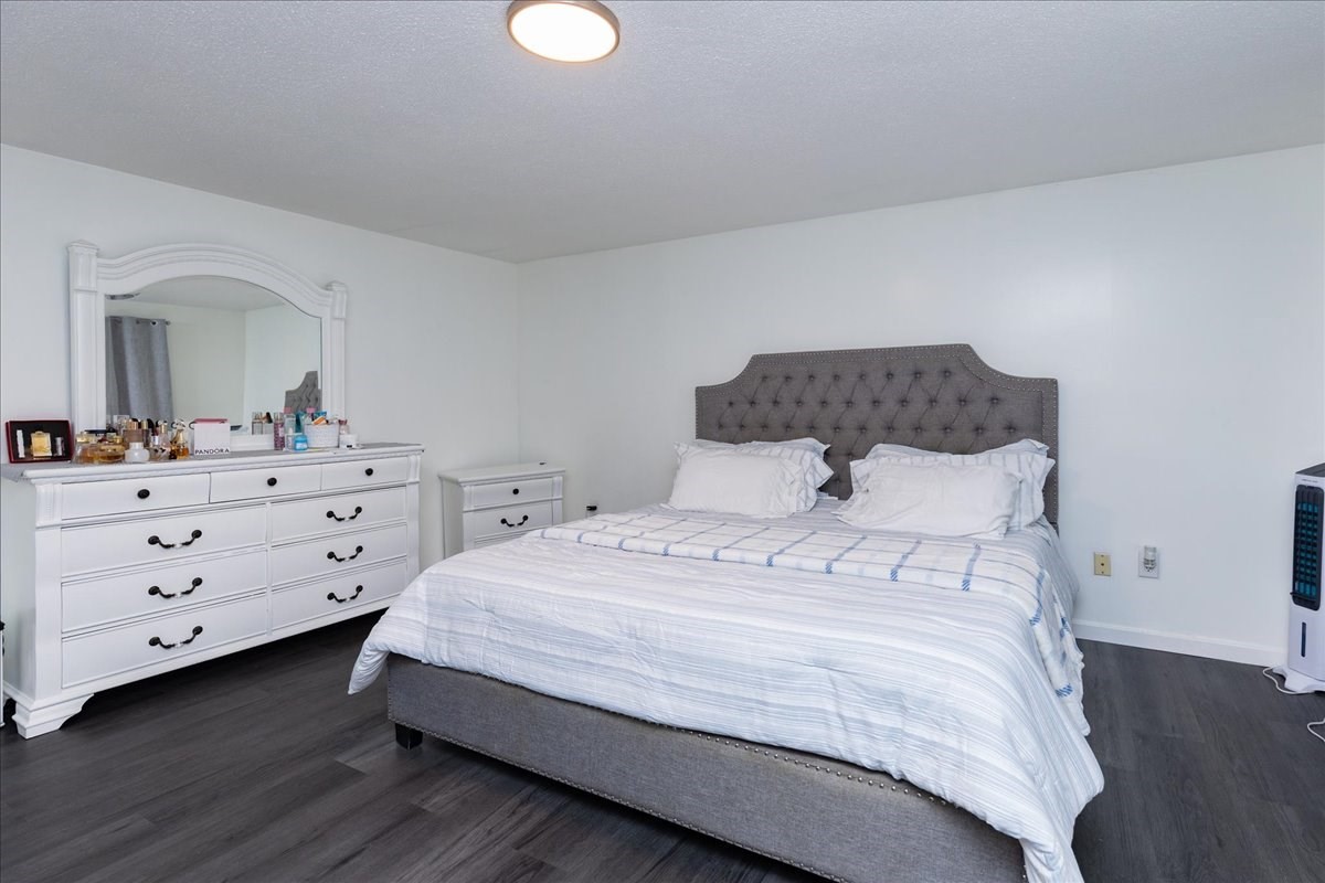 47 Kent St # A Property Photo 15