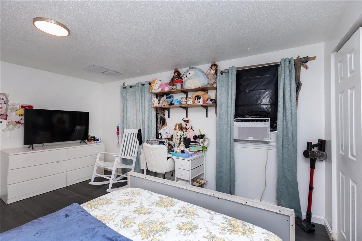 47 Kent St # A Property Photo 21