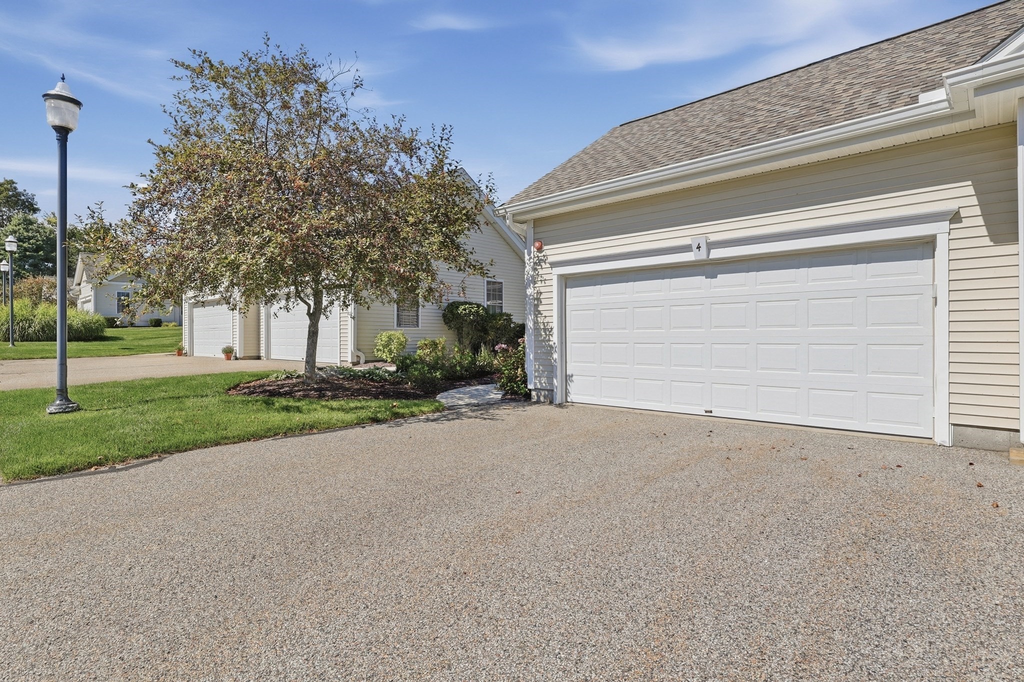 4 Blossom Tree Drive # 4 Property Photo 2