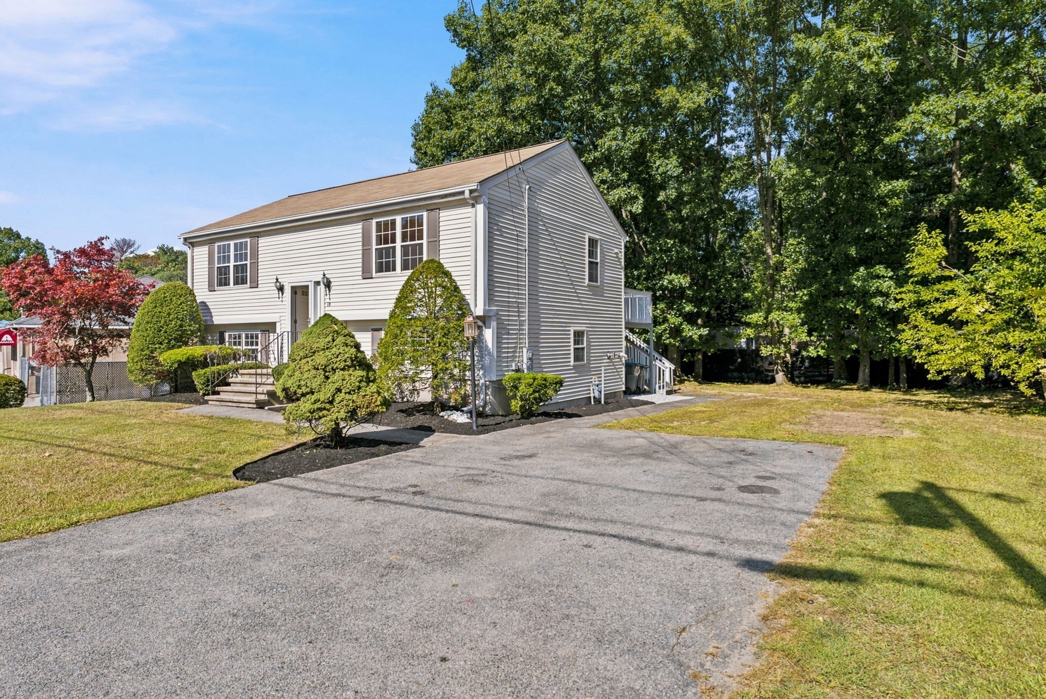 18 Woodland Street Property Photo 3