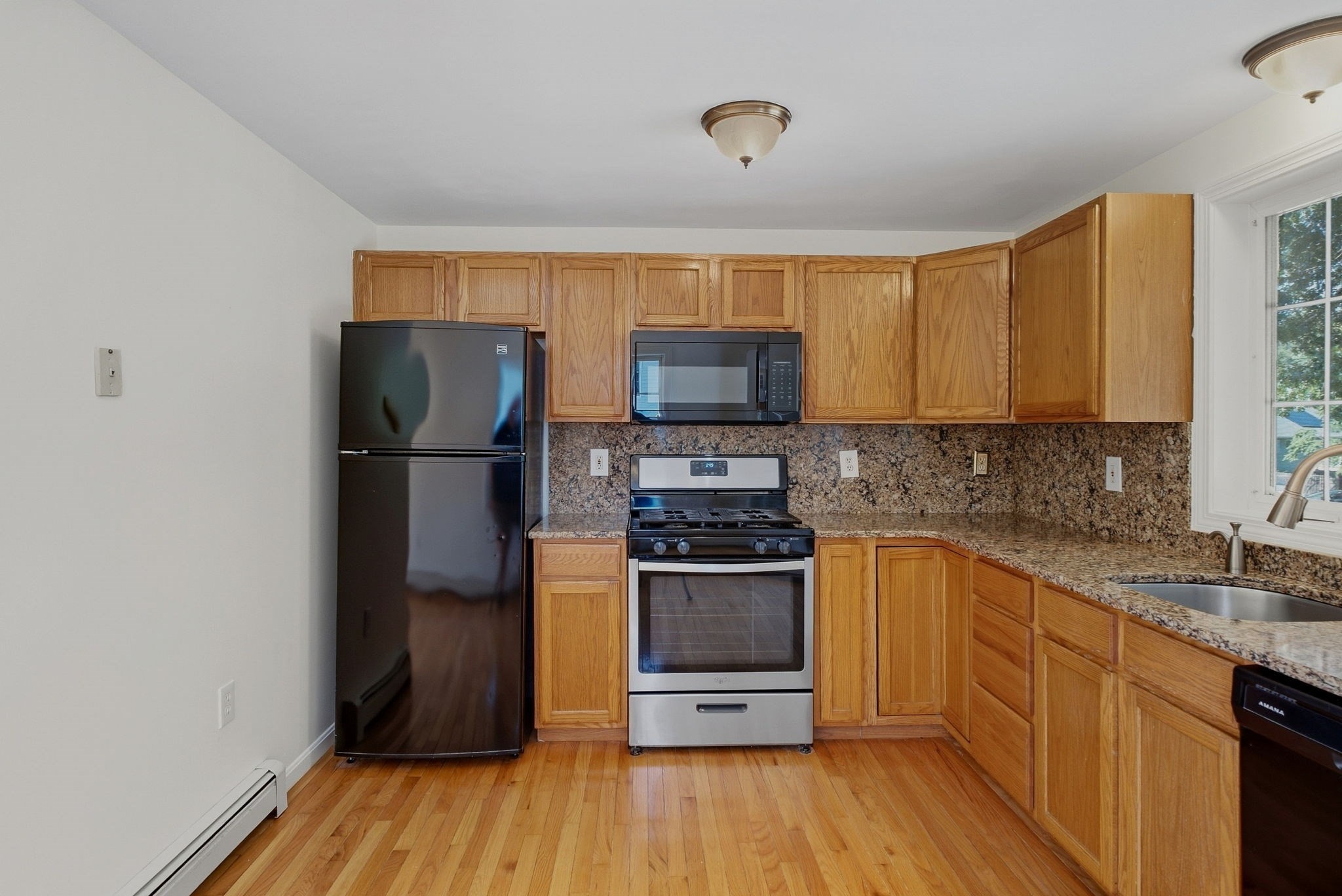 18 Woodland Street Property Photo 9