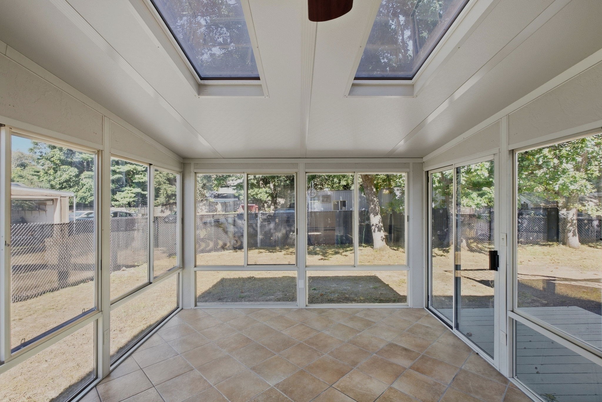 18 Woodland Street Property Photo 20