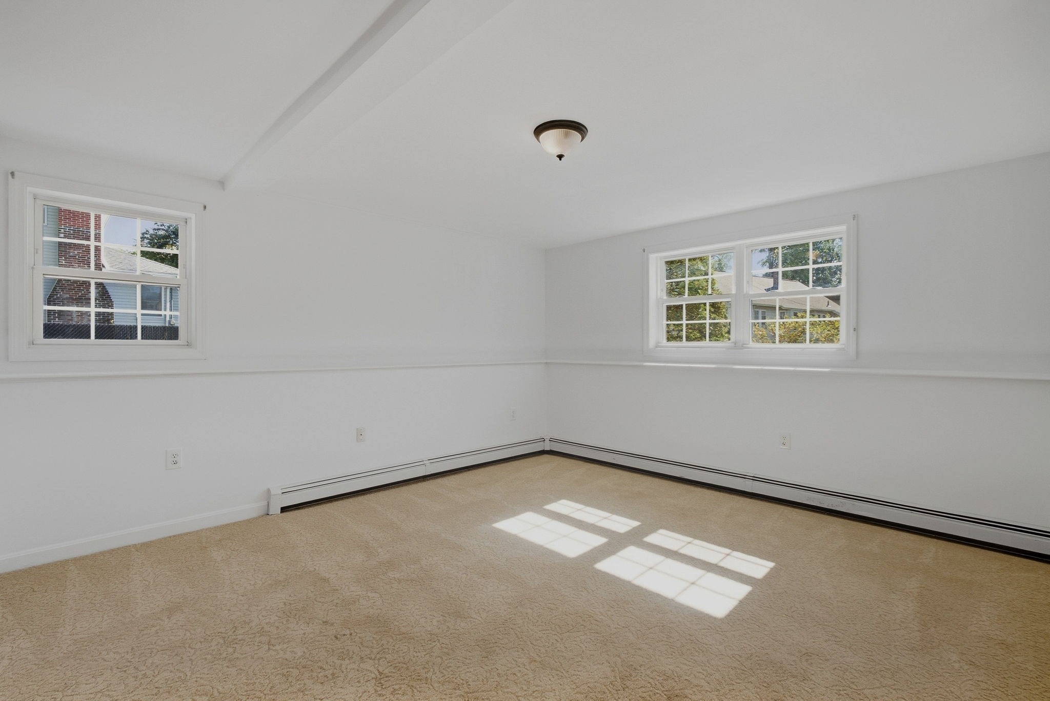 18 Woodland Street Property Photo 26