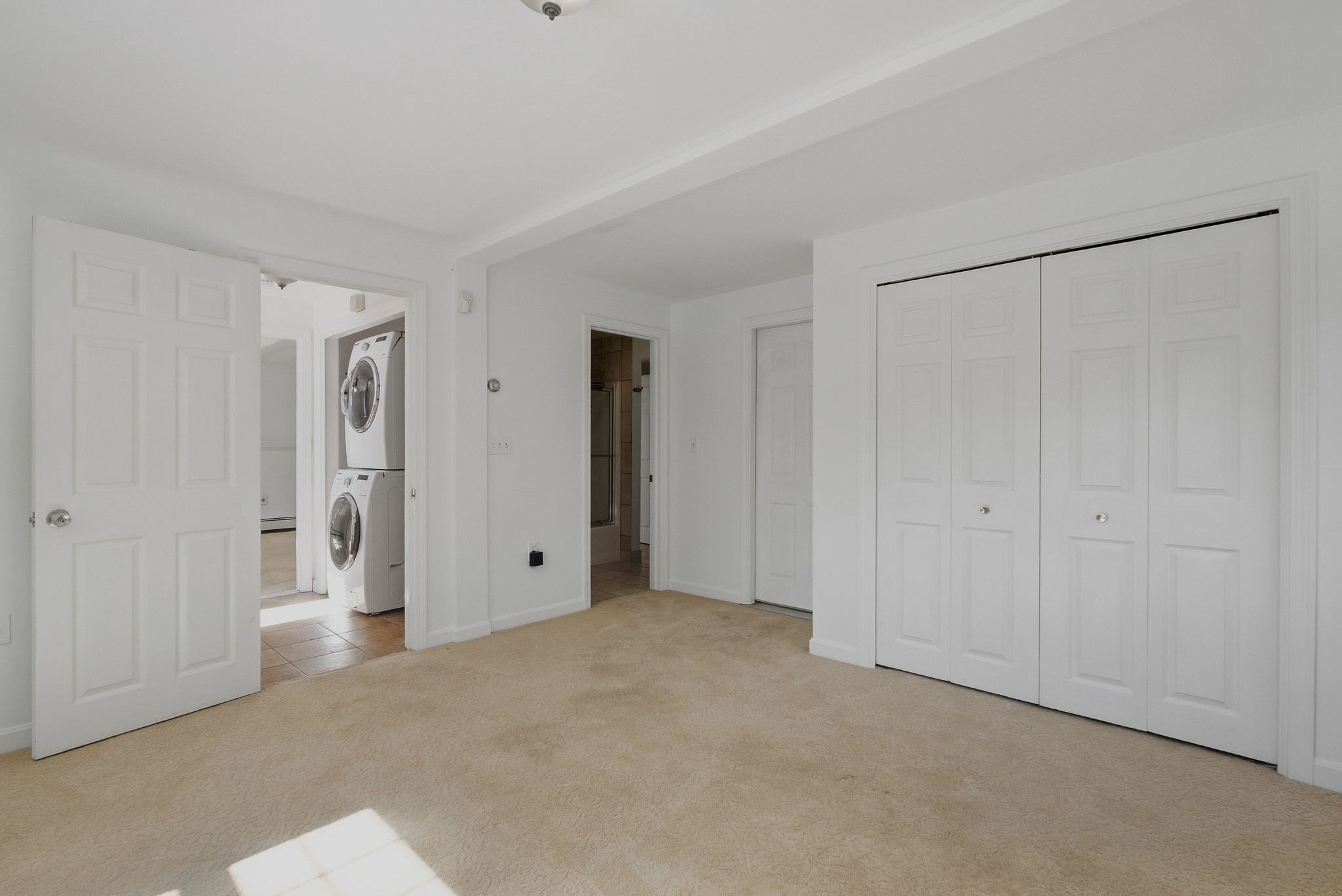 18 Woodland Street Property Photo 27