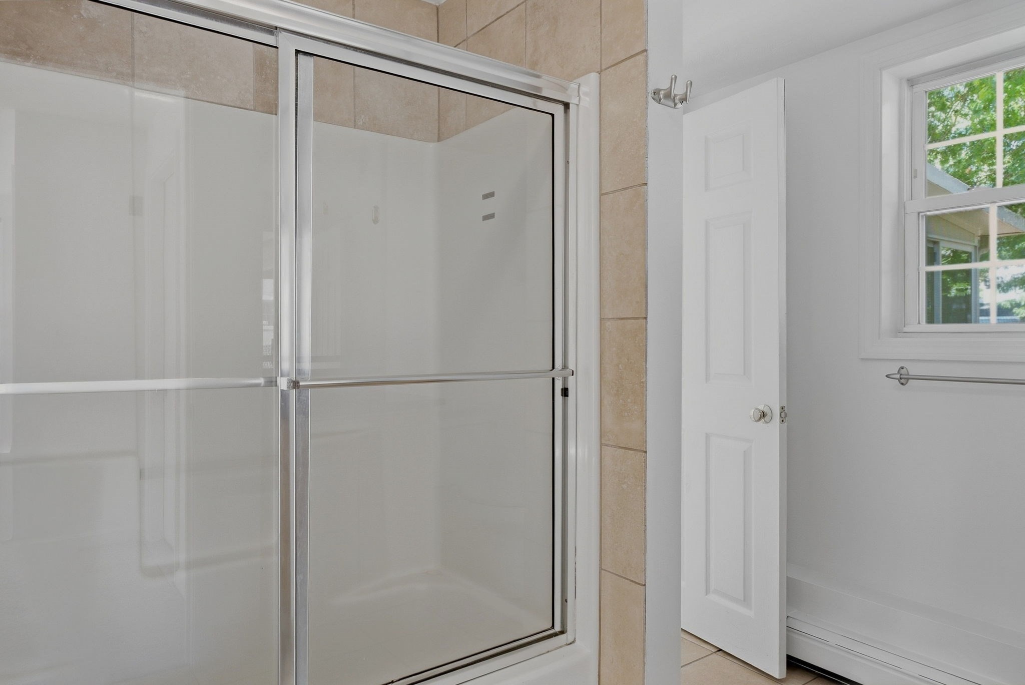 18 Woodland Street Property Photo 29