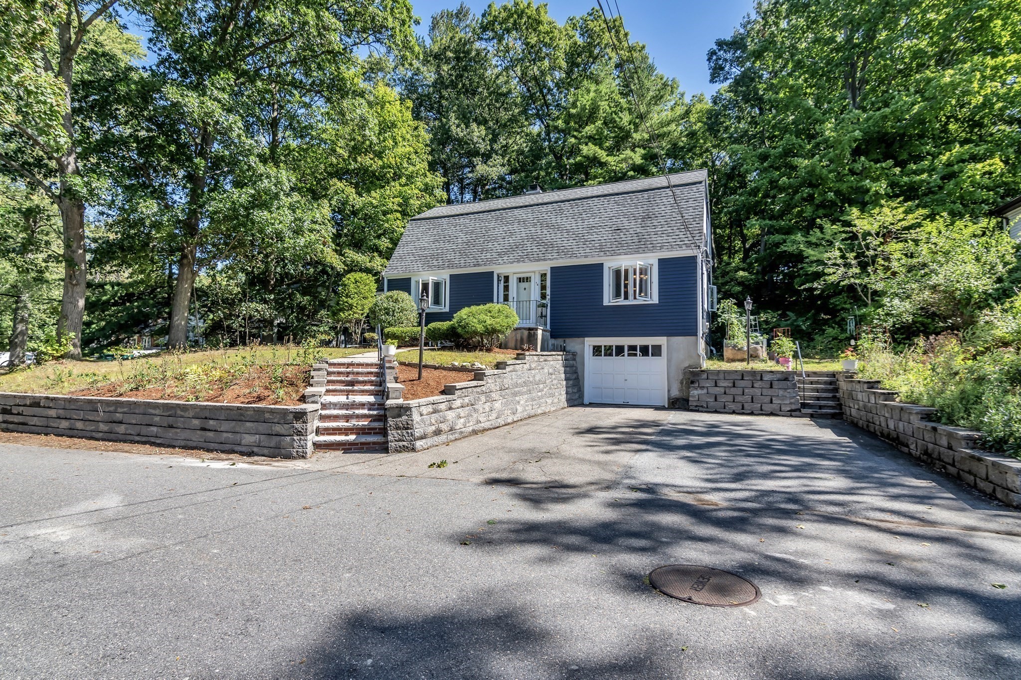 74 Fletcher Rd Property Photo 2