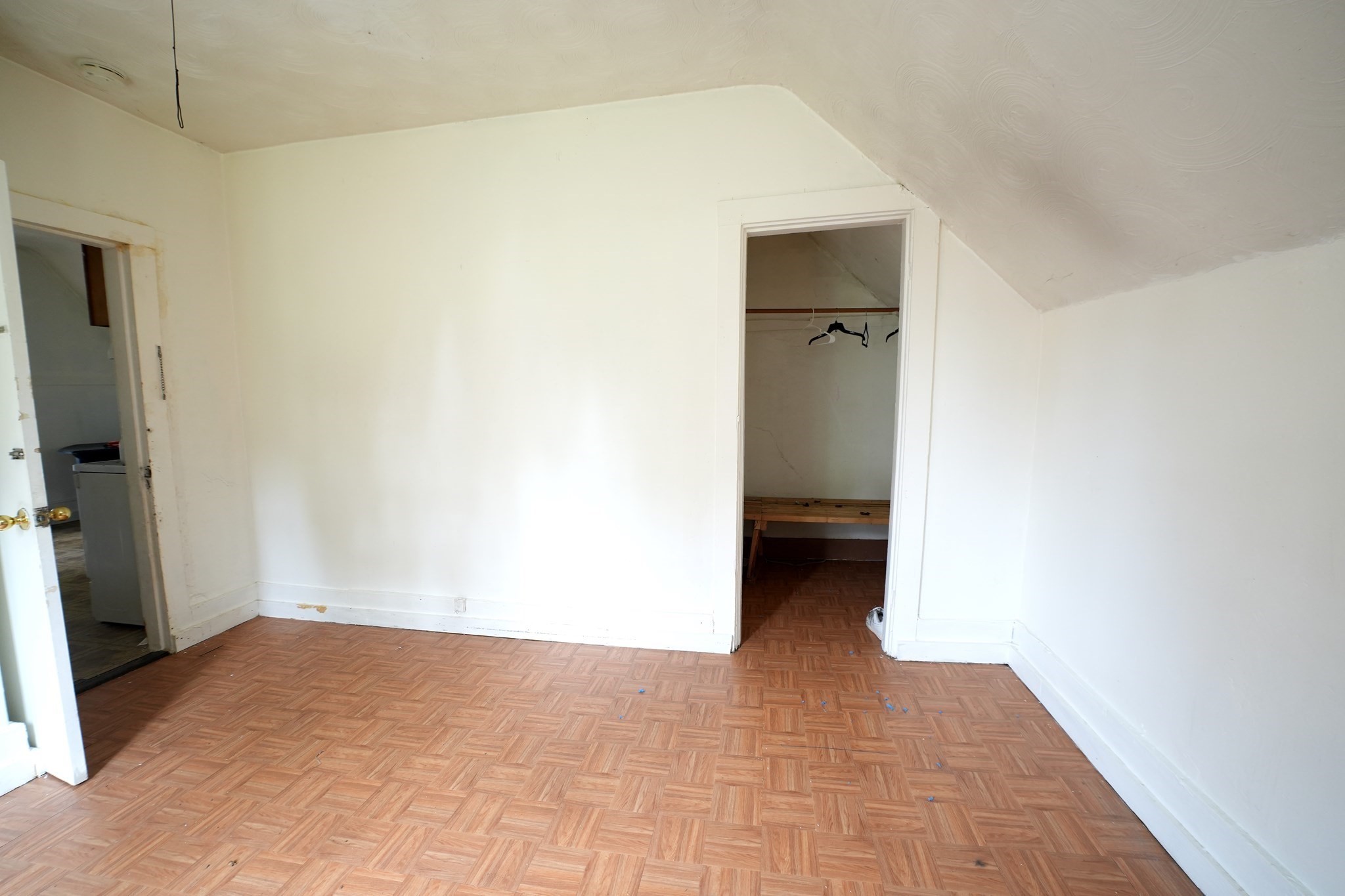 3 Clifton Ter Property Photo 28