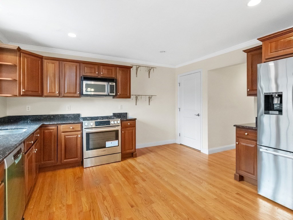 35 Hiawatha Avenue Property Photo 5
