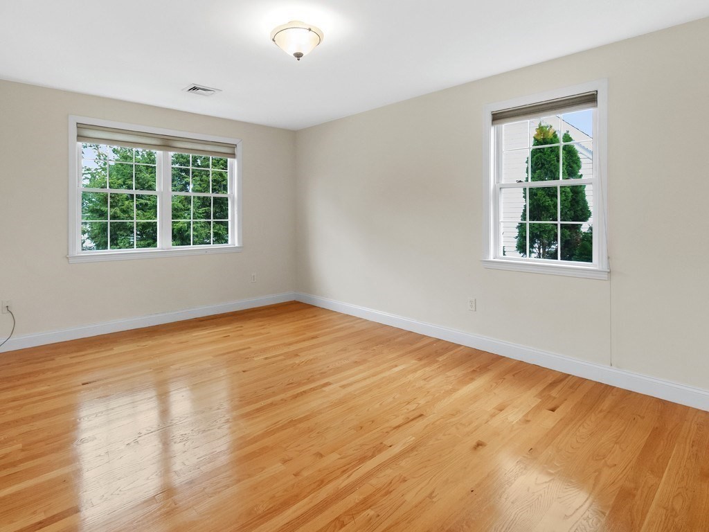 35 Hiawatha Avenue Property Photo 16