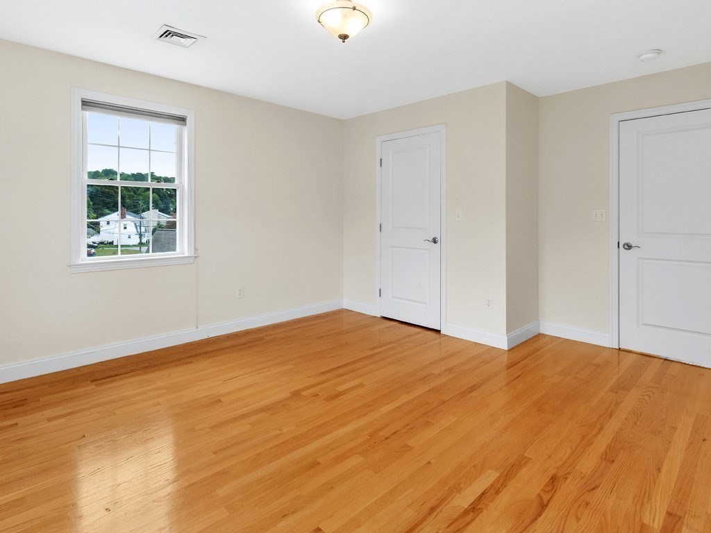 35 Hiawatha Avenue Property Photo 19