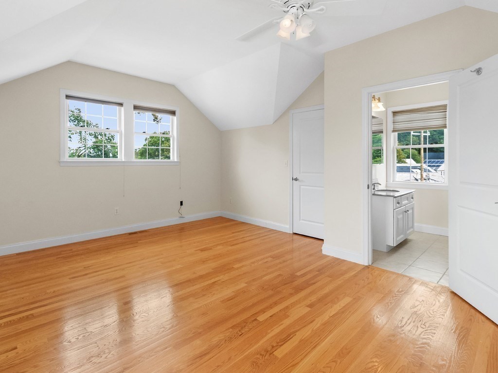 35 Hiawatha Avenue Property Photo 20