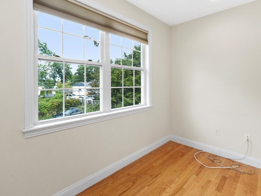 35 Hiawatha Avenue Property Photo 26