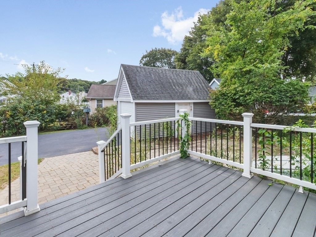 35 Hiawatha Avenue Property Photo 29