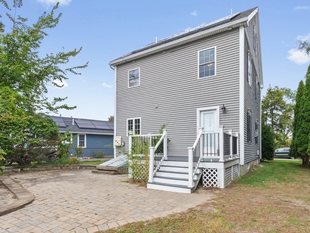 35 Hiawatha Avenue Property Photo 34