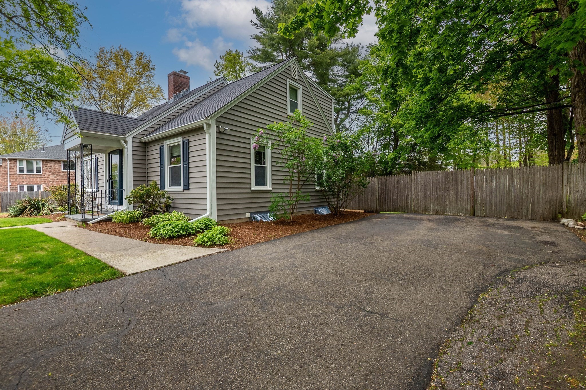 375 Union St Property Photo 5