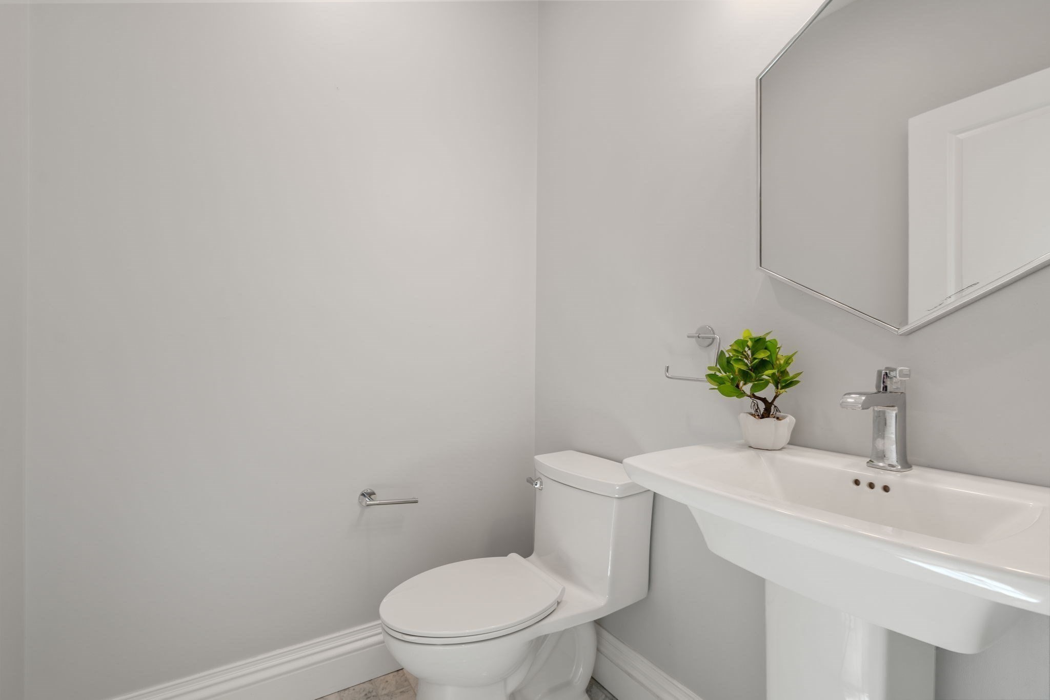 25 Hedgerow Lane Property Photo 20