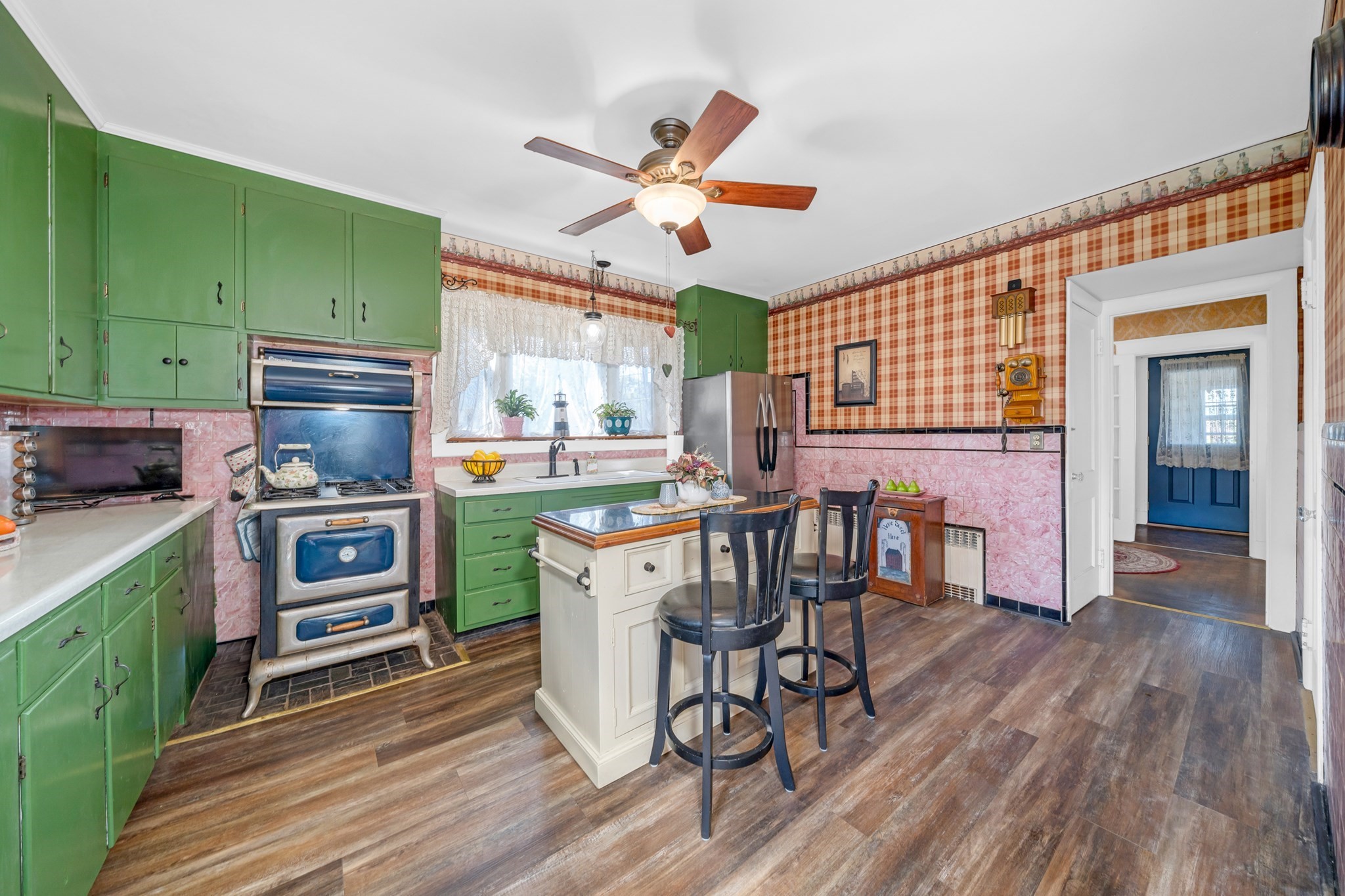 412 Jefferson Avenue Property Photo 11
