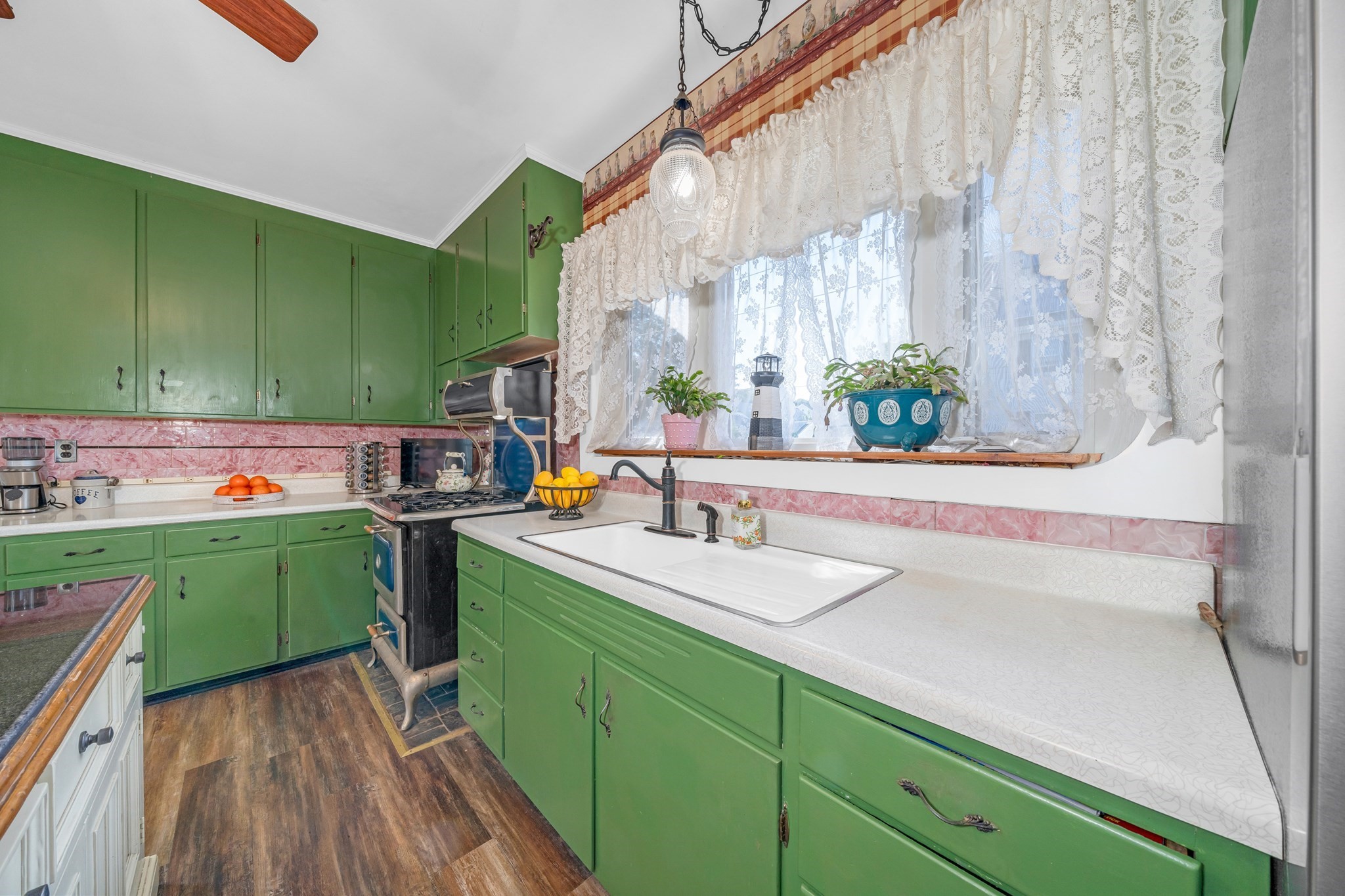 412 Jefferson Avenue Property Photo 14