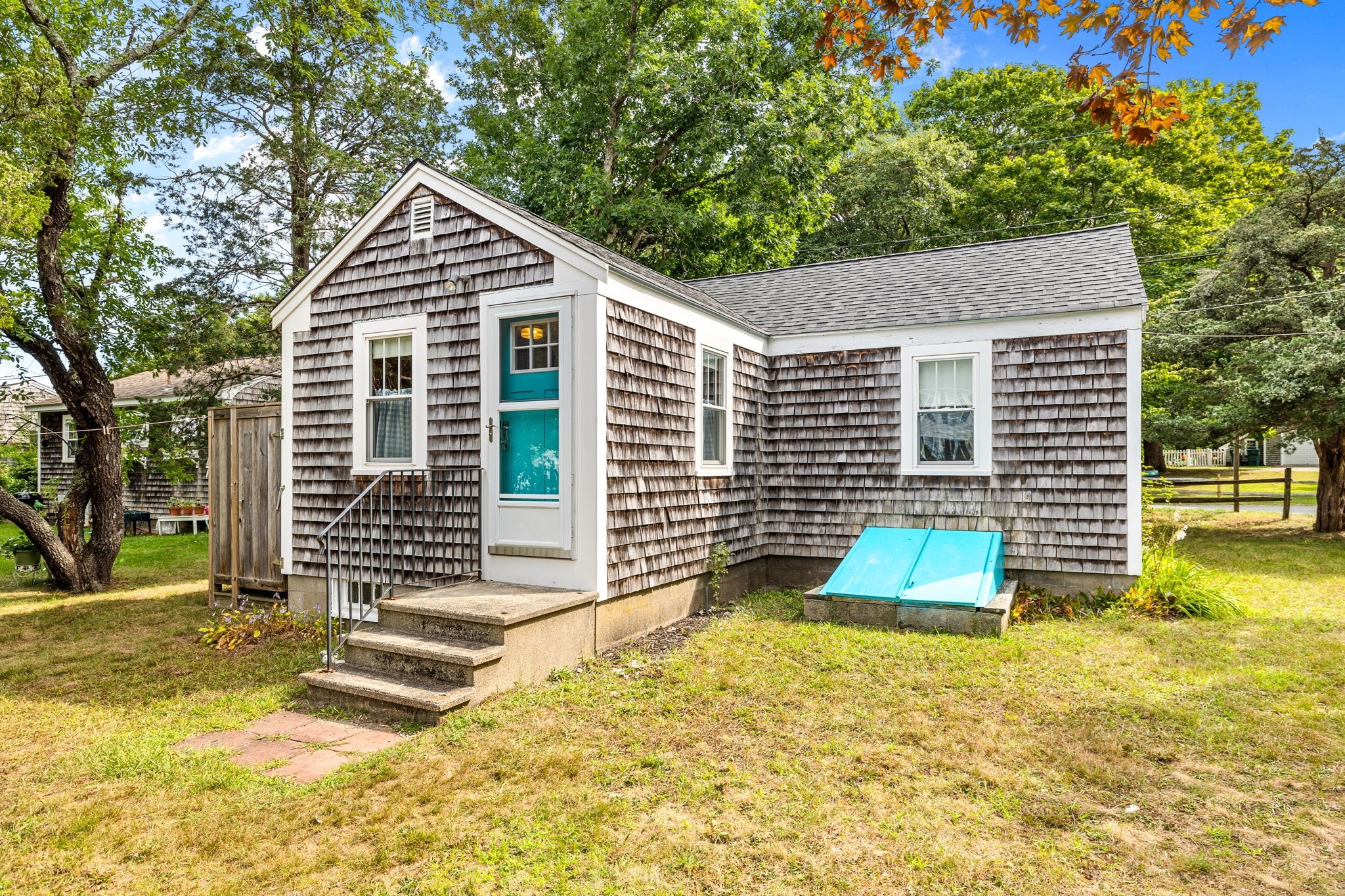 77 Ploughed Neck Rd Property Photo 2