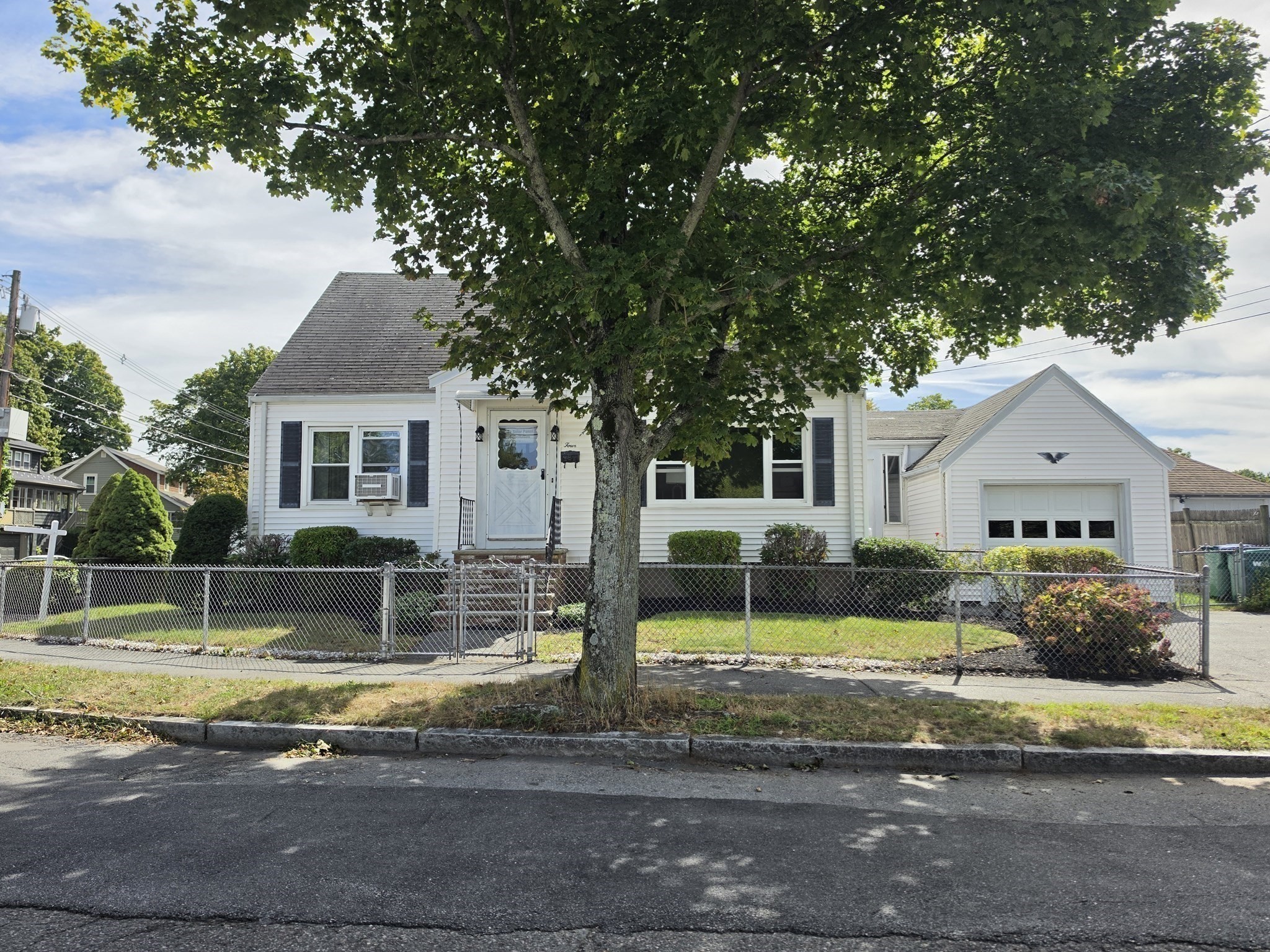 4 Edgemere Rd Property Photo 24