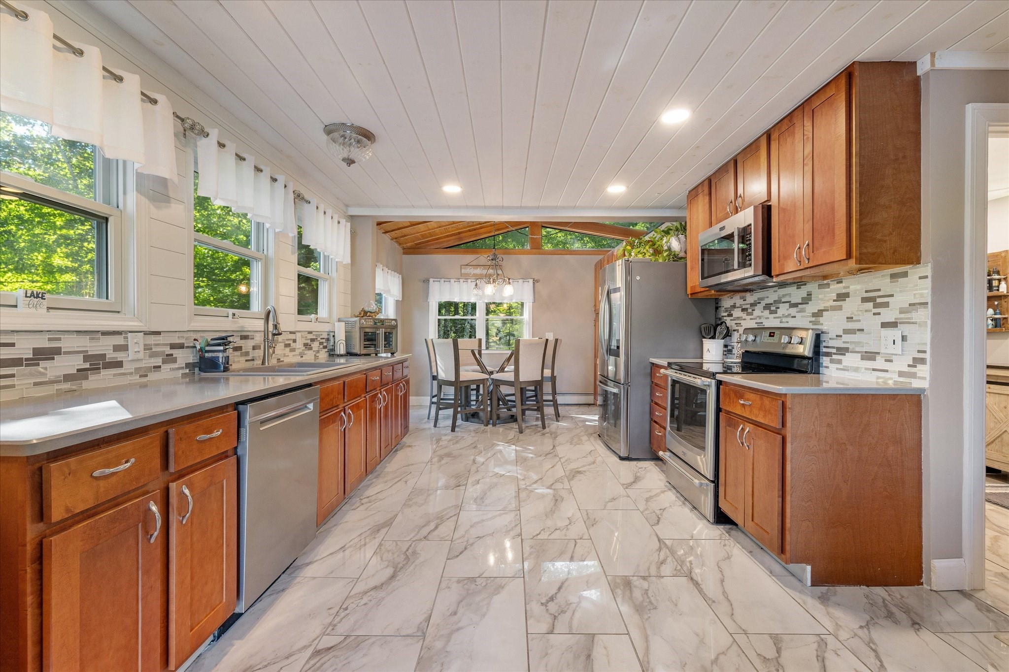 14 Edgewood Rd Property Photo 16