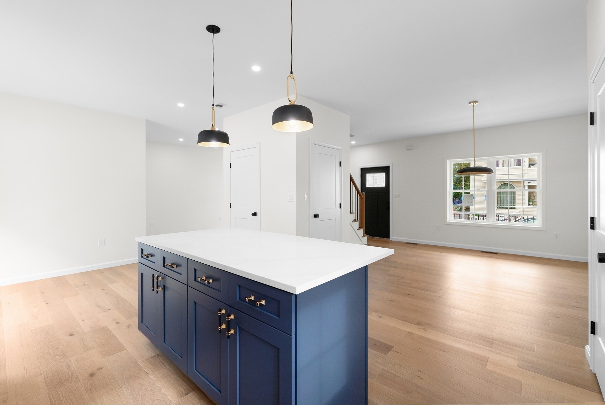 181 Wellington Property Photo 7