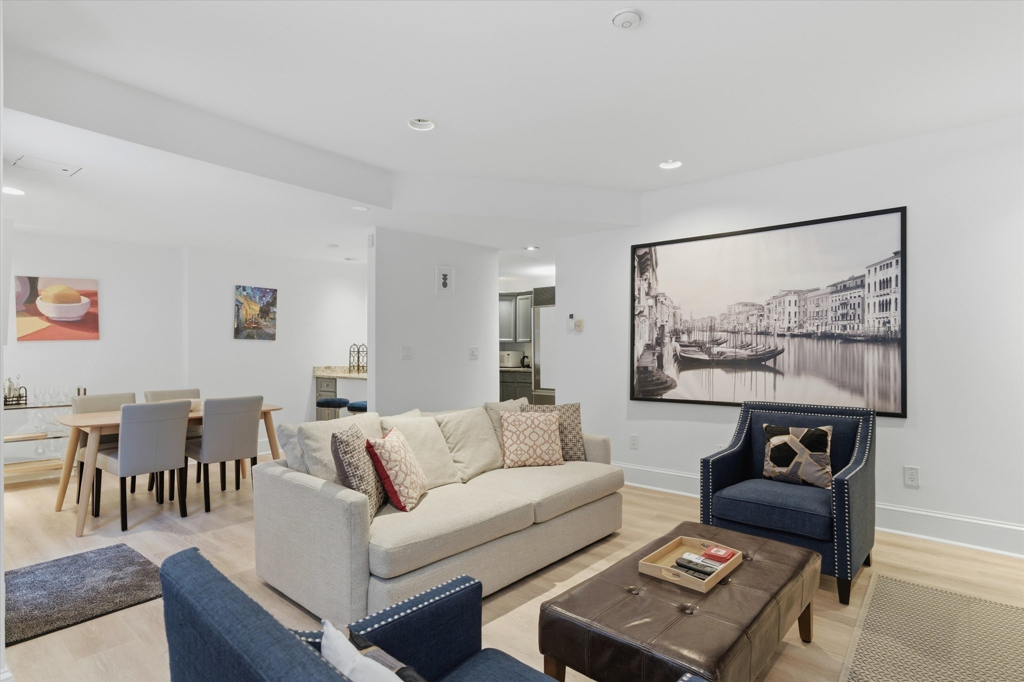 434 Marlborough # B Property Photo 2