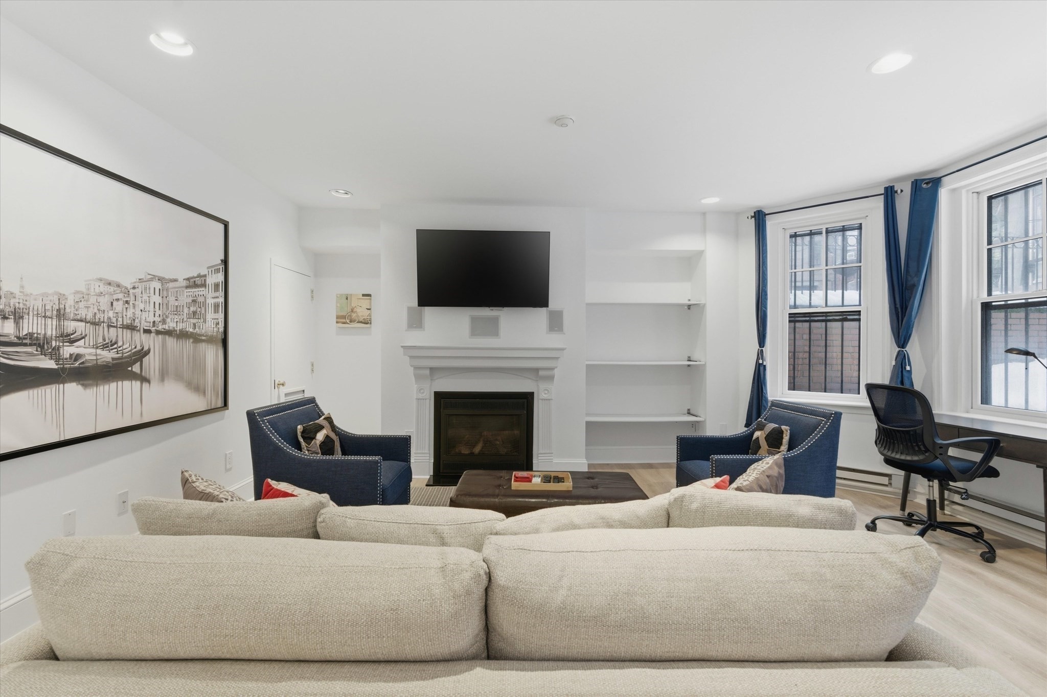 434 Marlborough # B Property Photo 3