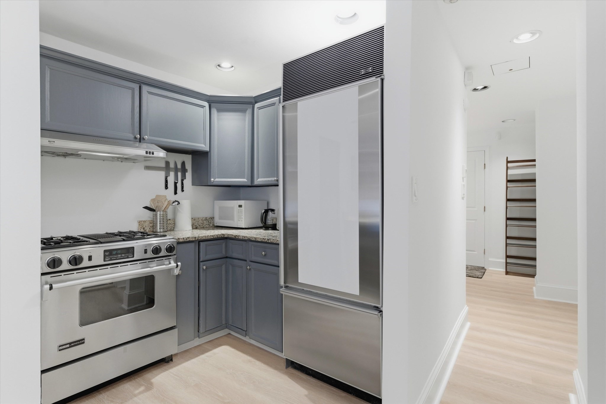 434 Marlborough # B Property Photo 8