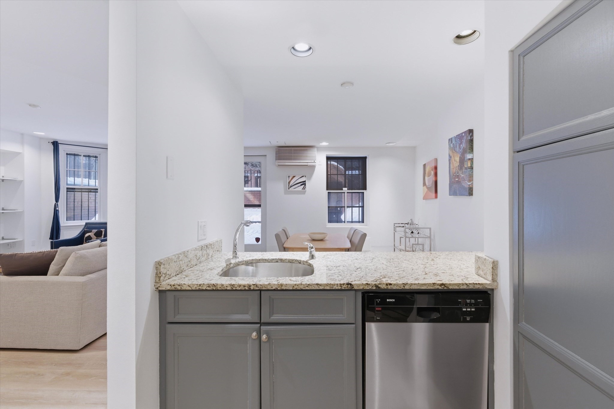 434 Marlborough # B Property Photo 9