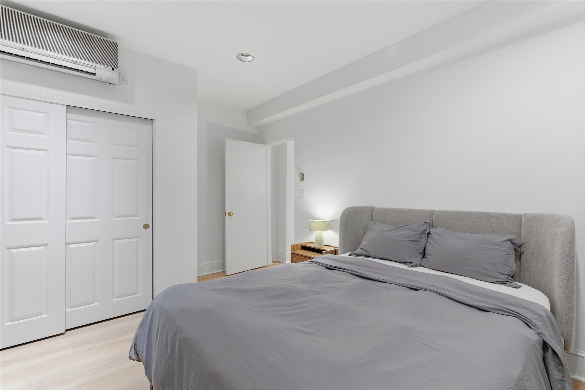 434 Marlborough # B Property Photo 15