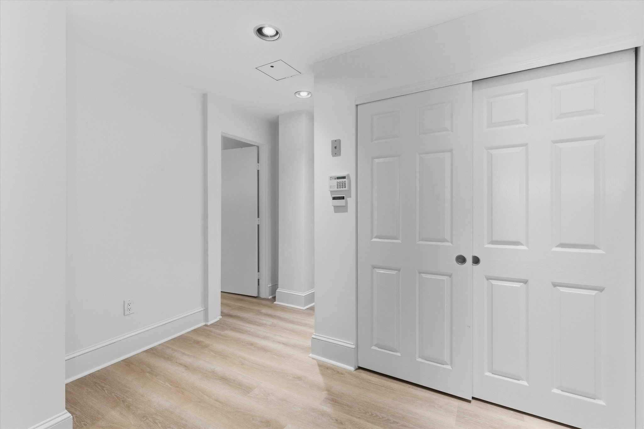 434 Marlborough # B Property Photo 18