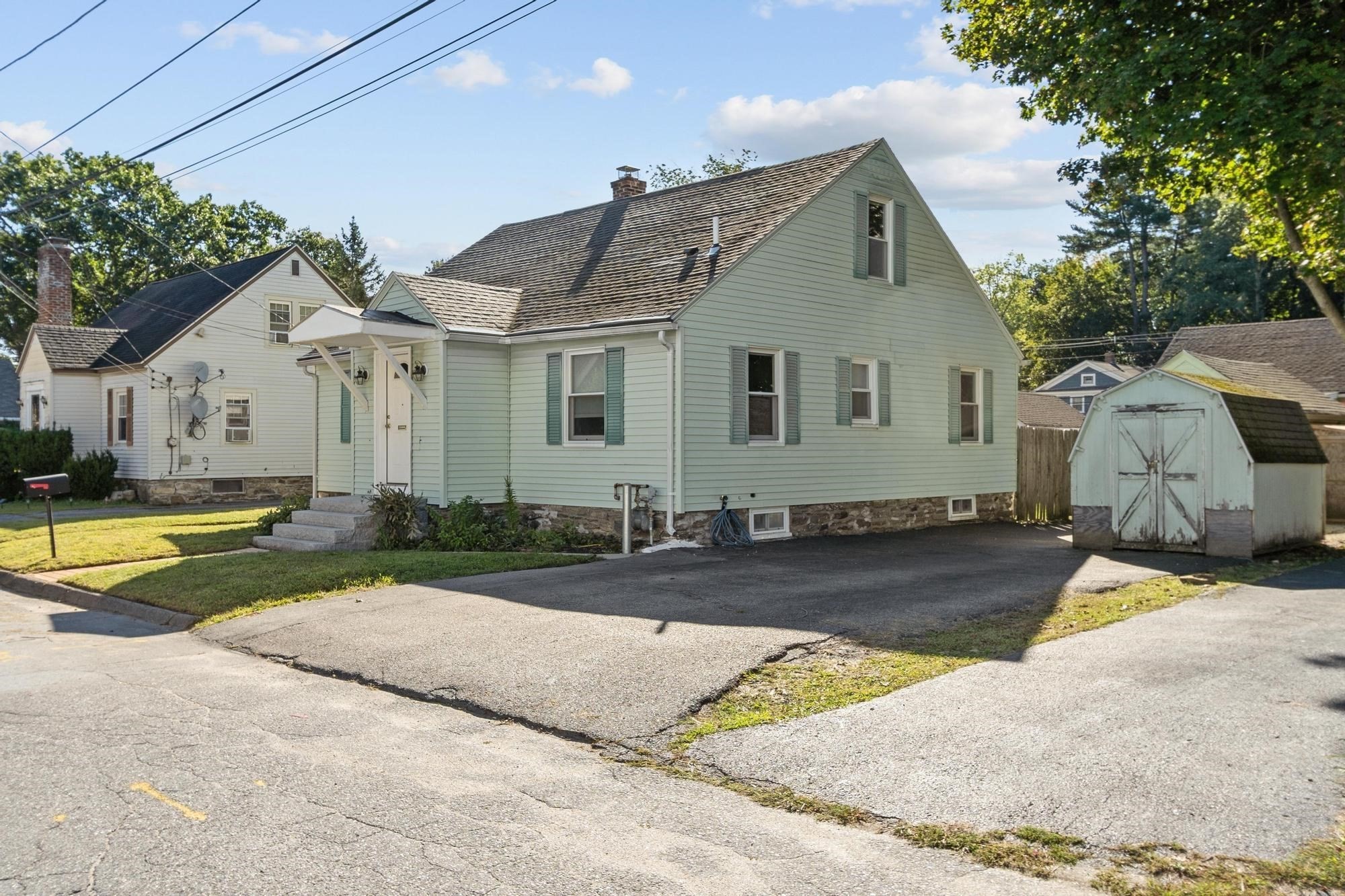 9 Second St Property Photo 2