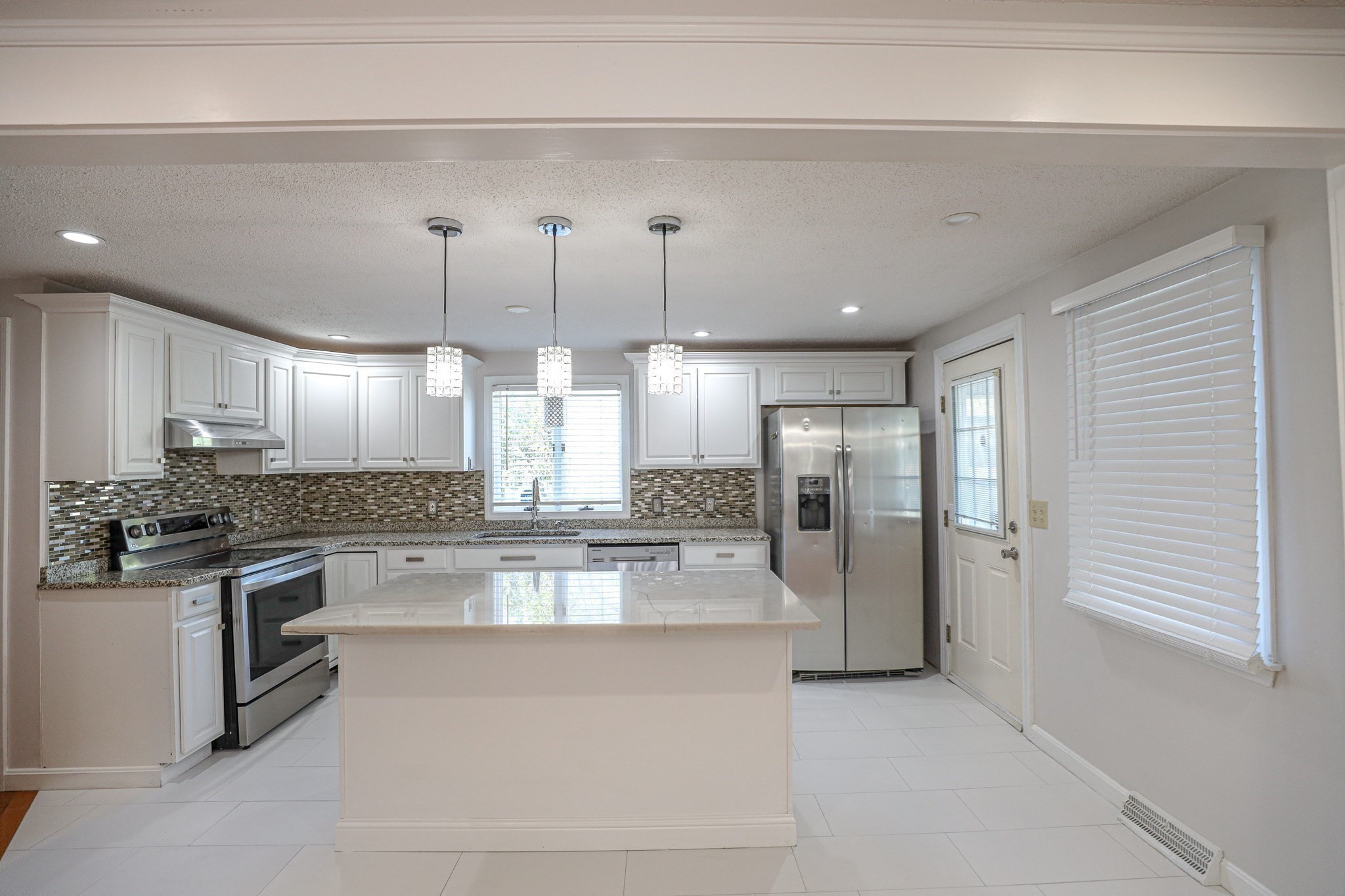43 Duren Ave Property Photo 6