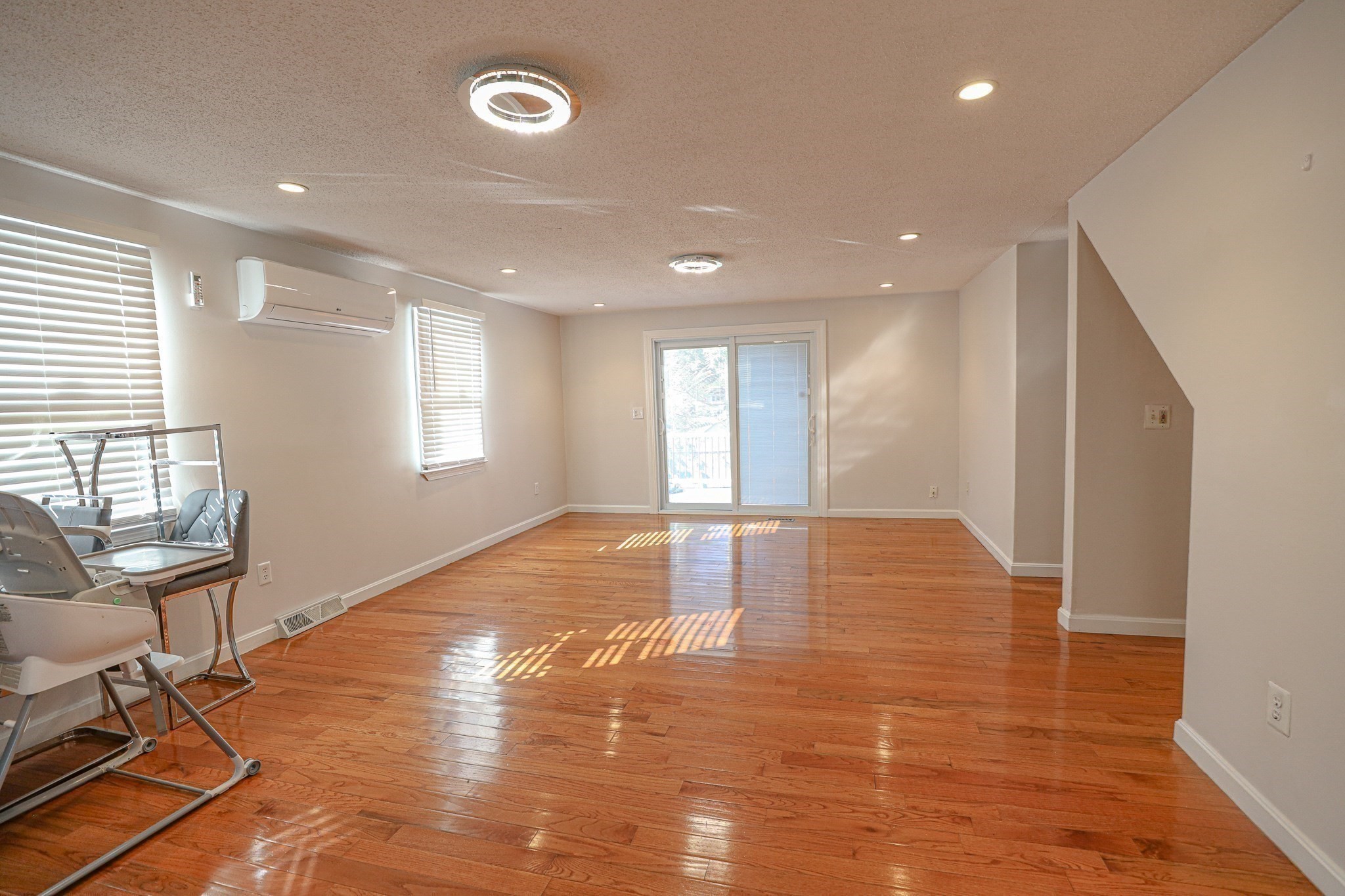 43 Duren Ave Property Photo 9