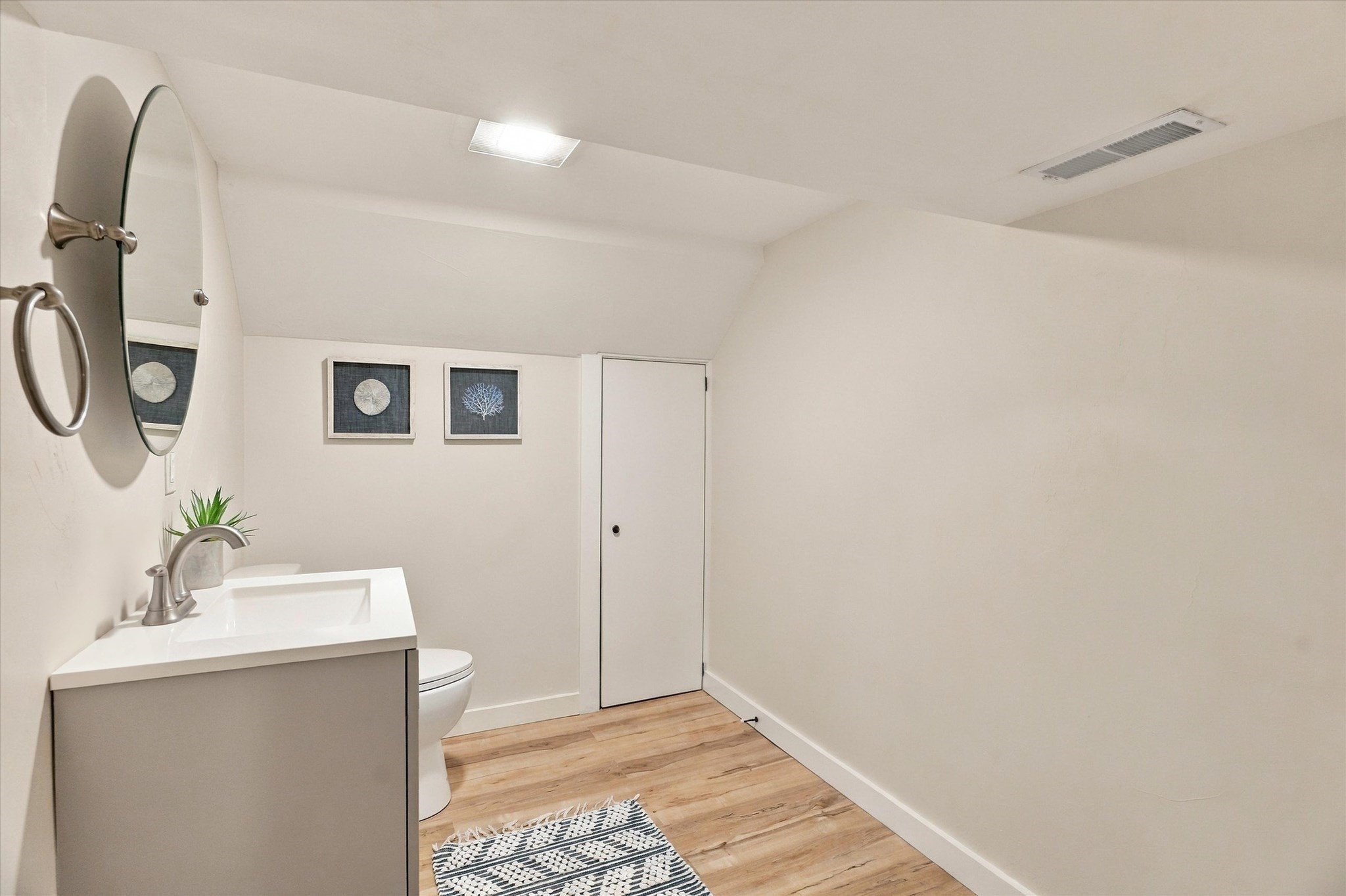 26a Tyng St Property Photo 31