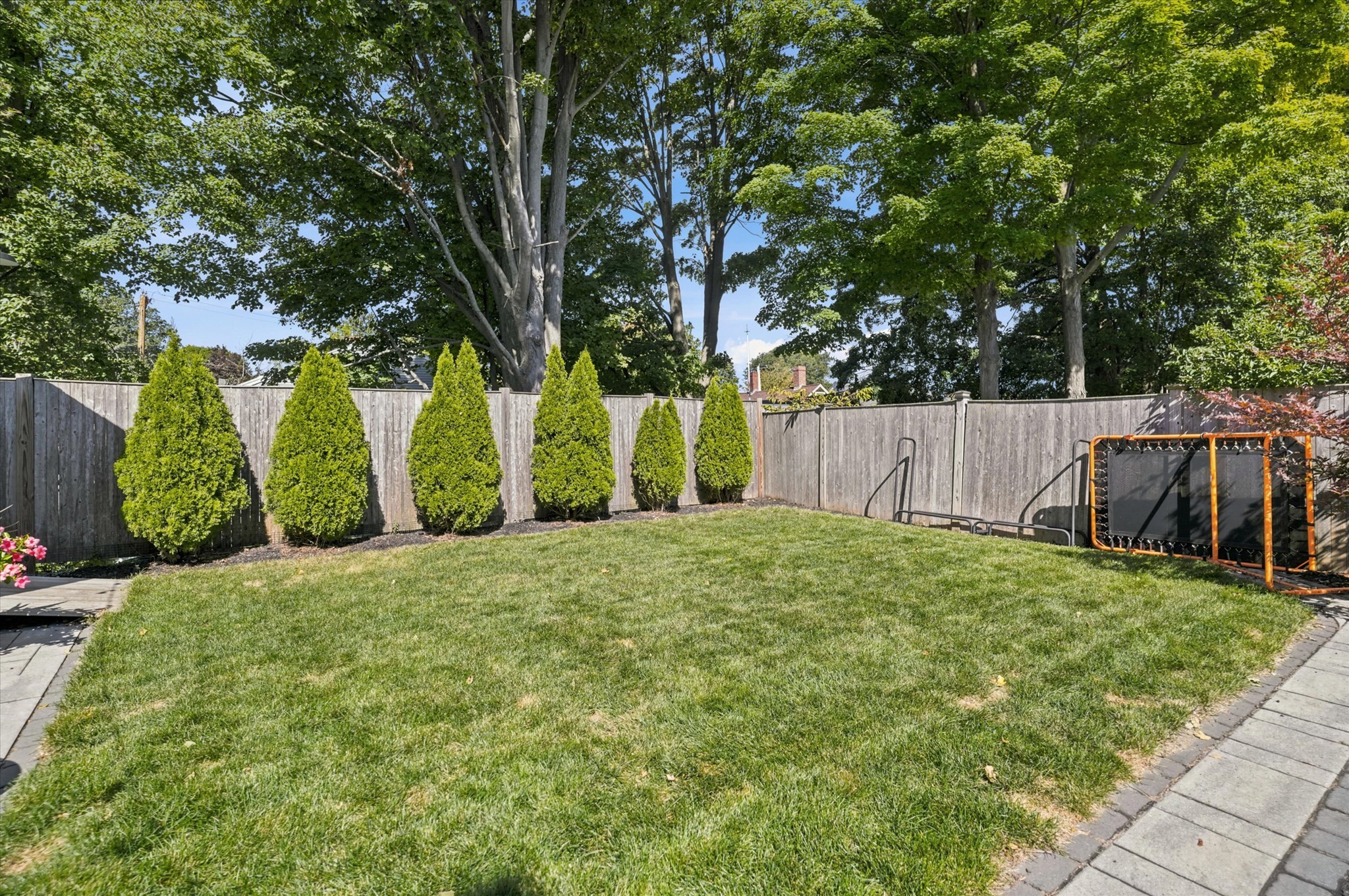 26a Tyng St Property Photo 34