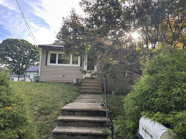 40 Williams Ave Property Photo 1