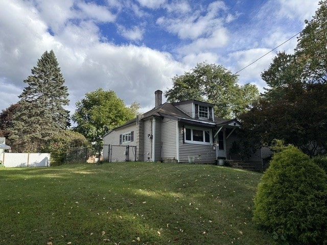 40 Williams Ave Property Photo 2